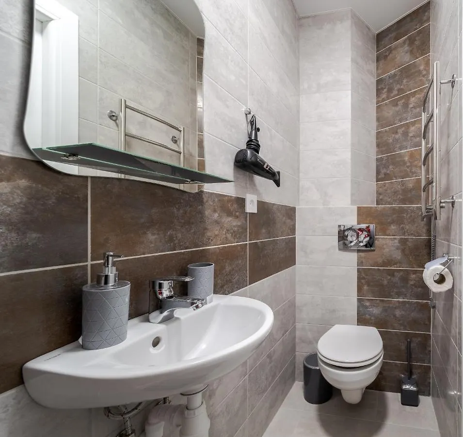 Golden Violin ! Apartments Lviv 0*,