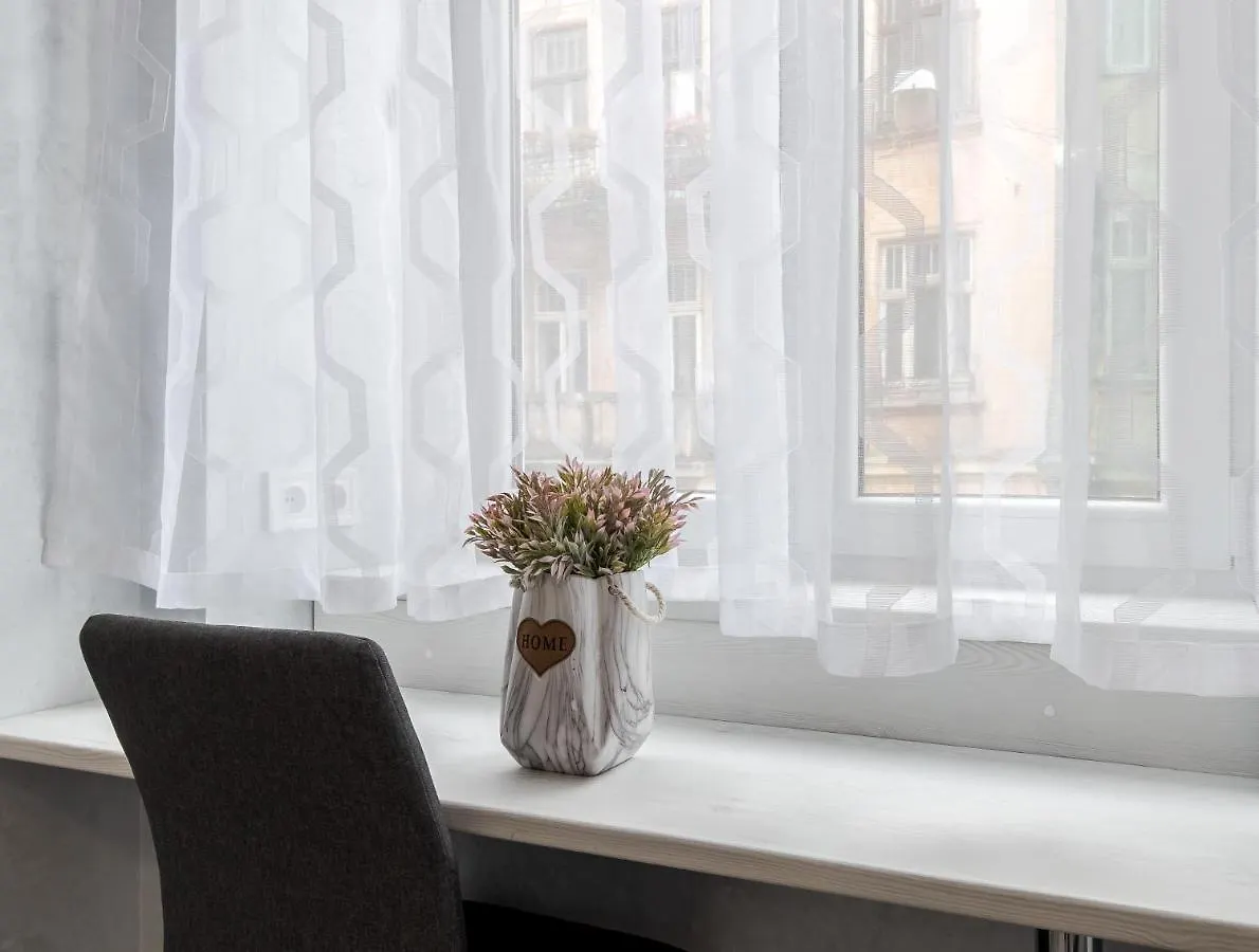 Golden Violin ! Apartments Lviv